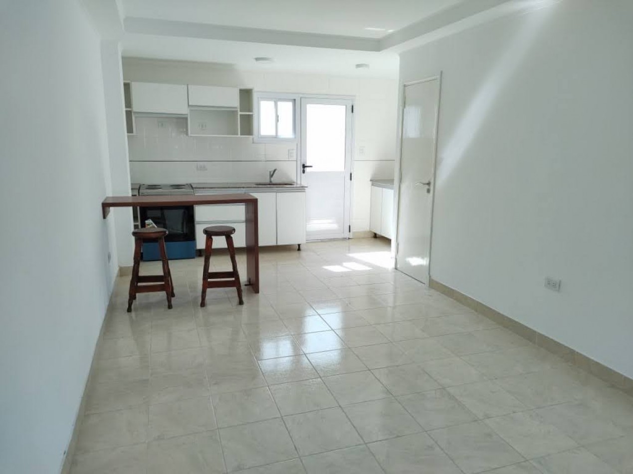 DUPLEX 3 AMB. CON PATIO, A ESTRENAR, APTO CREDITO - ZONA: SAN JUAN