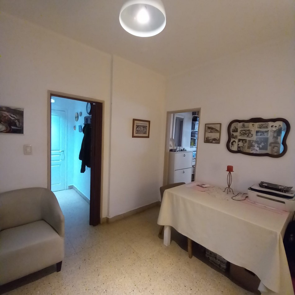 DEPARTAMENTO 2 AMB CONTRAFRENTE, CON PATIO Y ESPACIO DE COCHERA - ZONA: PLAYA VARESE