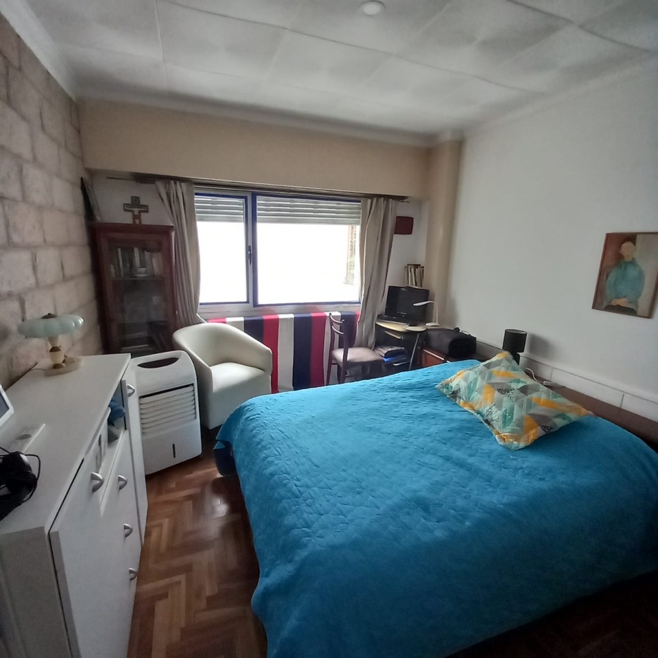 DEPARTAMENTO 2 AMB CONTRAFRENTE, CON PATIO Y ESPACIO DE COCHERA - ZONA: PLAYA VARESE