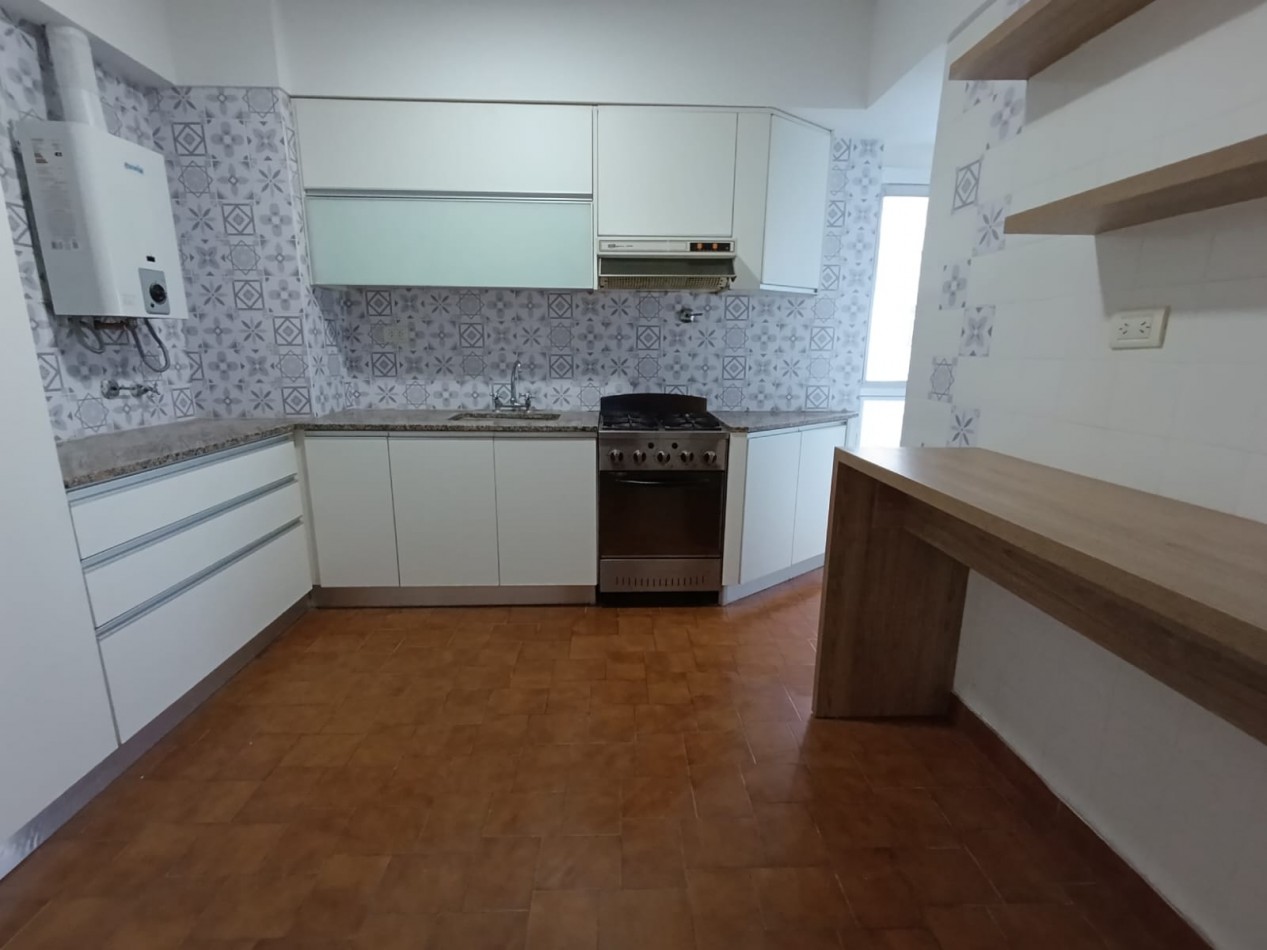 DEPARTAMENTO 3 AMB AL CONTRAFRENTE CON BALCON - ZONA: PLAZA MITRE