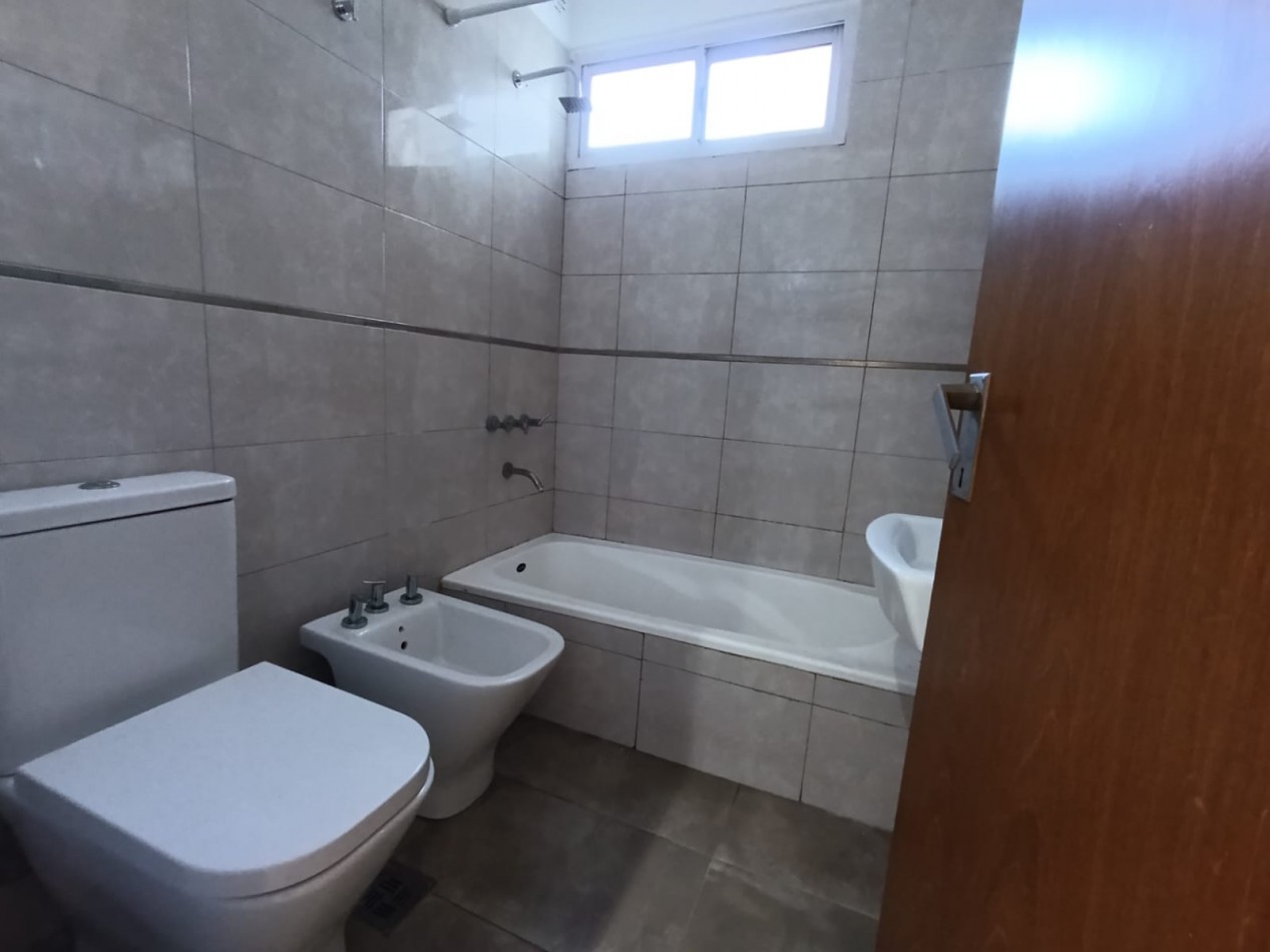 DEPARTAMENTO 3 AMB AL CONTRAFRENTE CON BALCON - ZONA: PLAZA MITRE