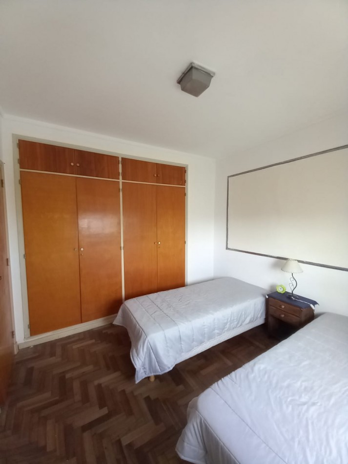 DEPARTAMENTO 2 AMB TODO EXTERNO, CON BALCON, VISTA PANORAMICA Y COCHERA FIJA - ZONA: MACROCENTRO
