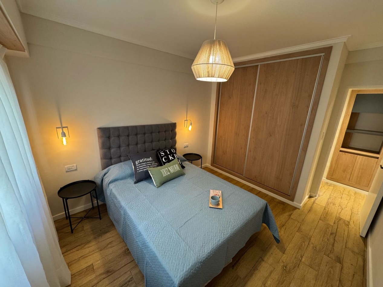 DEPARTAMENTO 2 AMB MUY LUMINOSO, AL CONTRAFRENTE, CON VENTANAL - ZONA: MACROCENTRO