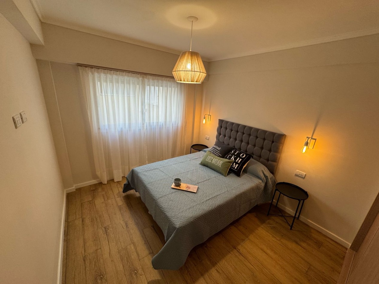 DEPARTAMENTO 2 AMB MUY LUMINOSO, AL CONTRAFRENTE, CON VENTANAL - ZONA: MACROCENTRO