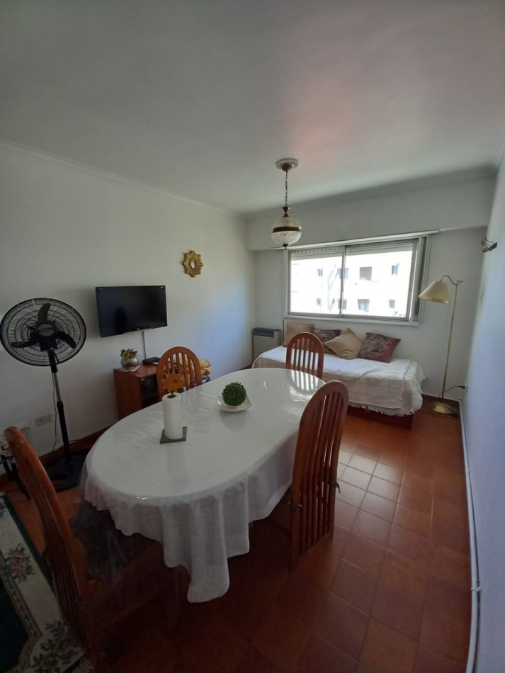 DEPARTAMENTO 2 AMB. AL LATERAL - ZONA: FALUCHO Y ENTRE RIOS