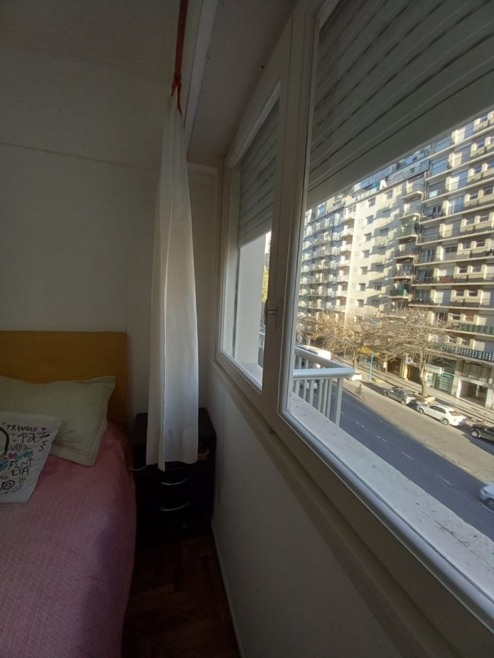 DEPARTAMENTO 3 AMB. CON DPCIA, TODO EXTERNO, APTO CREDITO - ZONA: PLAZA COLON