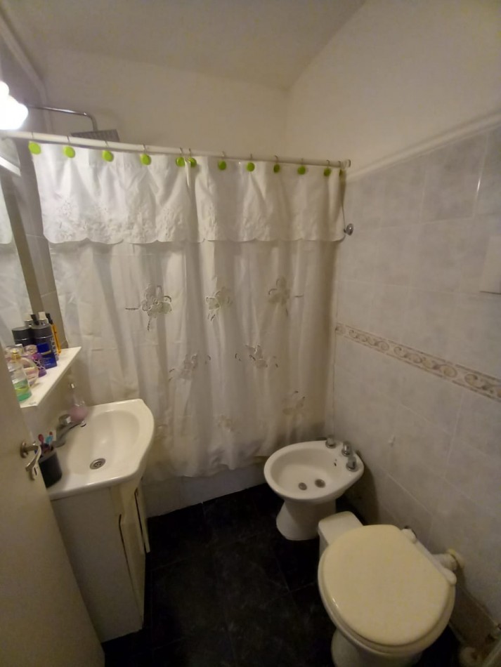 DEPARTAMENTO 3 AMB. CON DPCIA, TODO EXTERNO, APTO CREDITO - ZONA: PLAZA COLON