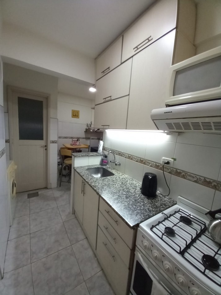 DEPARTAMENTO 3 AMB. CON DPCIA, TODO EXTERNO, APTO CREDITO - ZONA: PLAZA COLON