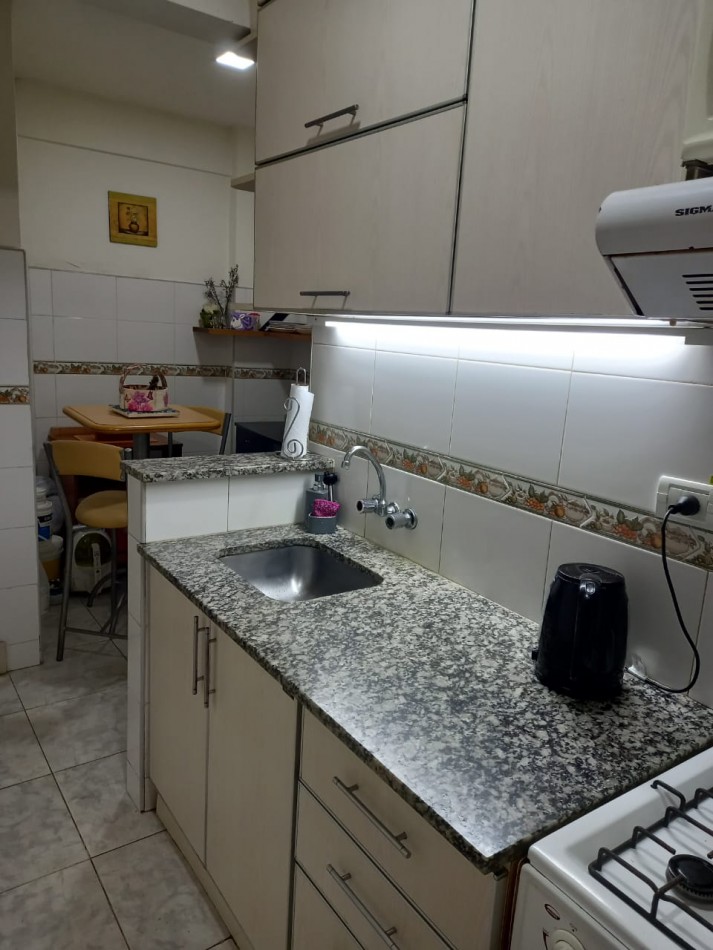 DEPARTAMENTO 3 AMB. CON DPCIA, TODO EXTERNO, APTO CREDITO - ZONA: PLAZA COLON