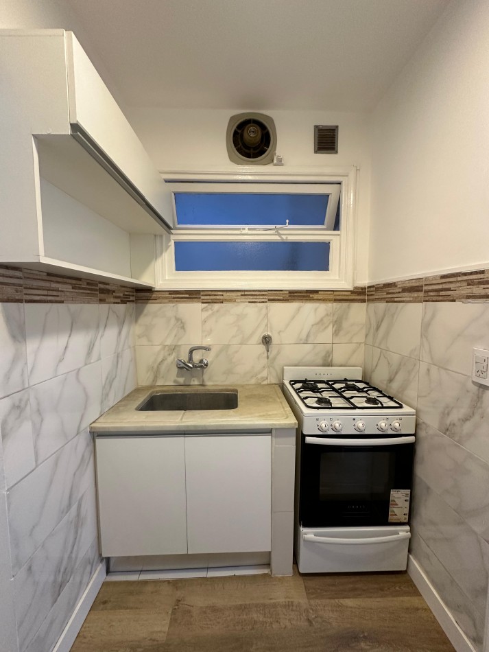 DEPARTAMENTO 3 AMB AL FRENTE CON BALCON FRANCES - ZONA: CENTRO