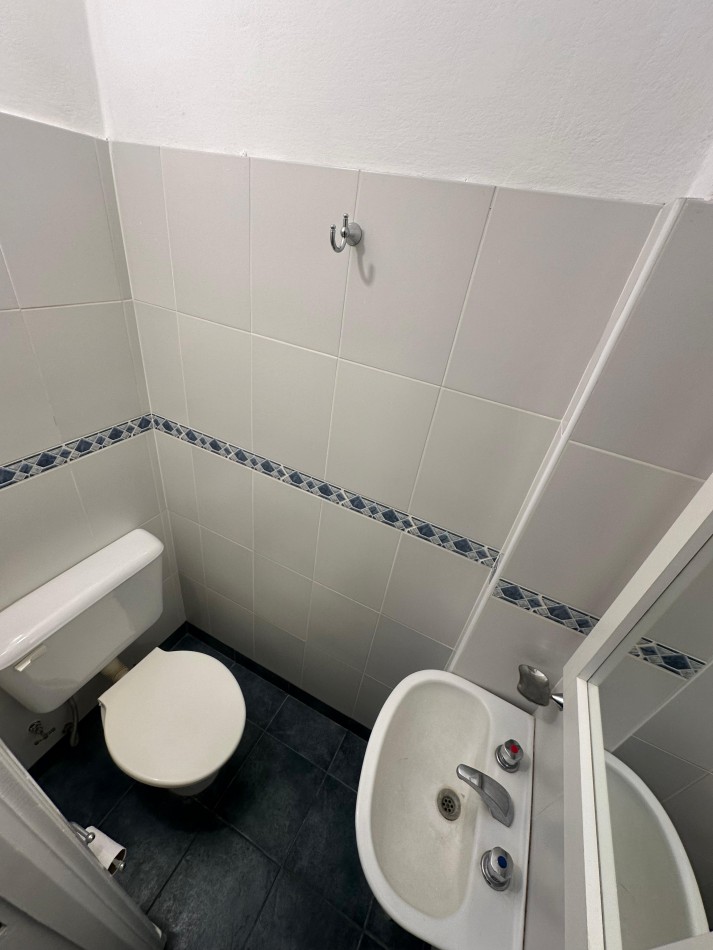 DEPARTAMENTO 3 AMB AL FRENTE CON BALCON FRANCES - ZONA: CENTRO