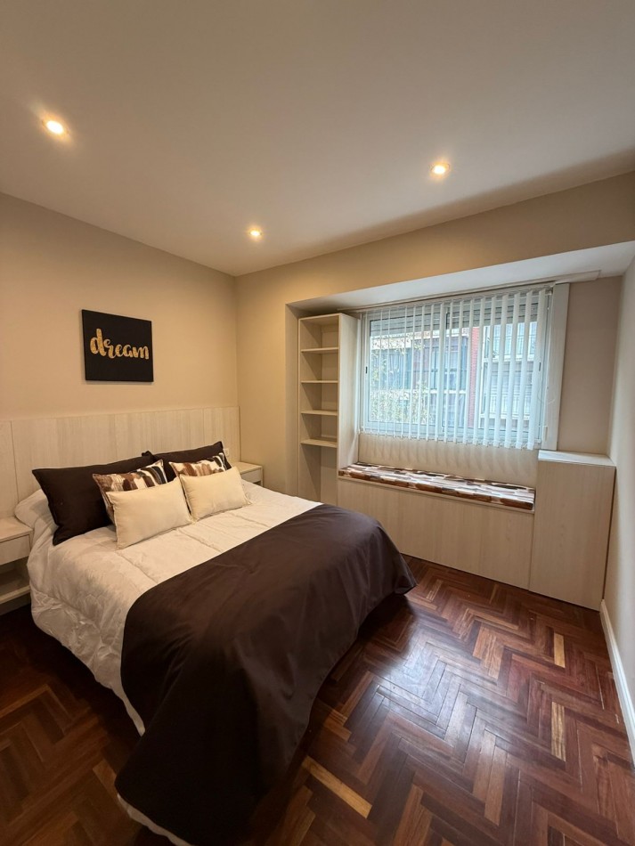 DEPARTAMENTO 2 AMB AL FRENTE, TODO EXTERNO, CON BALCON - ZONA: CENTRO