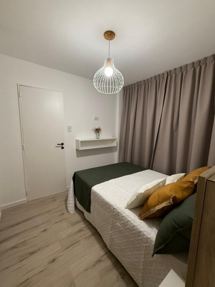 DEPARTAMENTO 3 AMB AL FRENTE, CON BALCON Y ESPACIO DE COCHERA - ZONA: CENTRO
