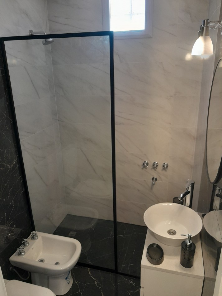 DEPARTAMENTO 3 AMB AL FRENTE, CON BALCON FRANCES - ZONA: CENTRO