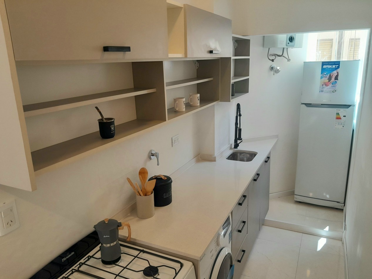 DEPARTAMENTO 3 AMB AL FRENTE, CON BALCON FRANCES - ZONA: CENTRO