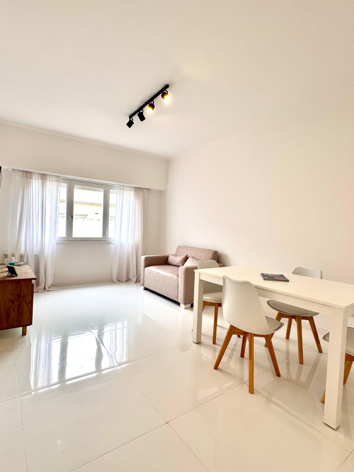 DEPARTAMENTO 2 AMB AL FRENTE, COMPLETAMENTE RECICLADO - ZONA: CENTRO