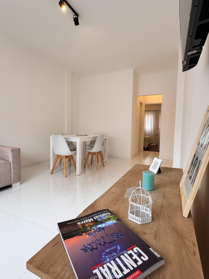 DEPARTAMENTO 2 AMB AL FRENTE, COMPLETAMENTE RECICLADO - ZONA: CENTRO