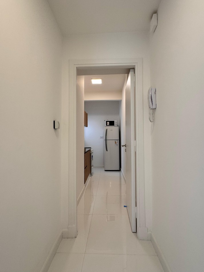 DEPARTAMENTO 2 AMB AL FRENTE, COMPLETAMENTE RECICLADO - ZONA: CENTRO