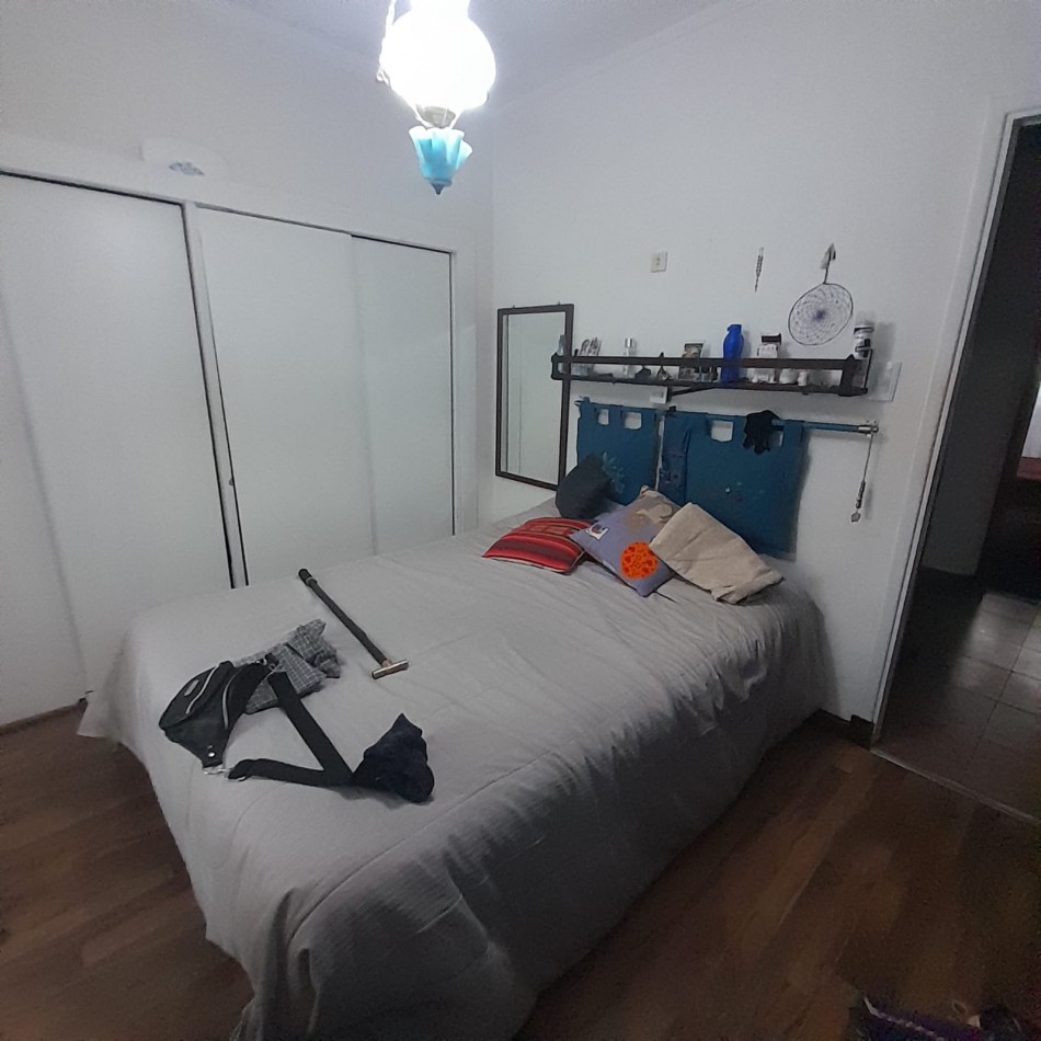 CHALET 5 AMB. EN PH, CON PATIO Y GARAGE - ZONA: PARQUE LURO