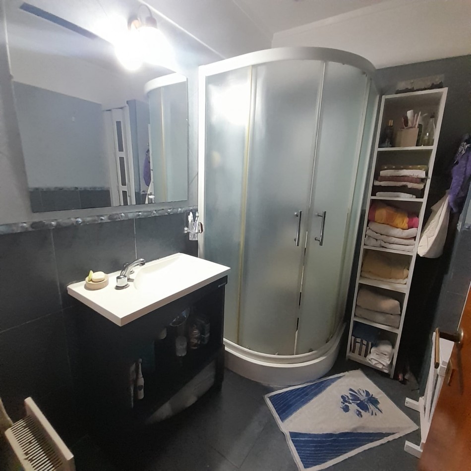 CHALET 5 AMB. EN PH, CON PATIO Y GARAGE - ZONA: PARQUE LURO