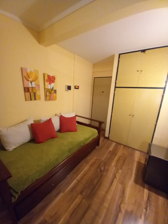 DEPARTAMENTO 1 AMB DIVISIBLE, AL CONTRAFRENTE C/ BALCON FRANCES - ZONA: MACROCENTRO