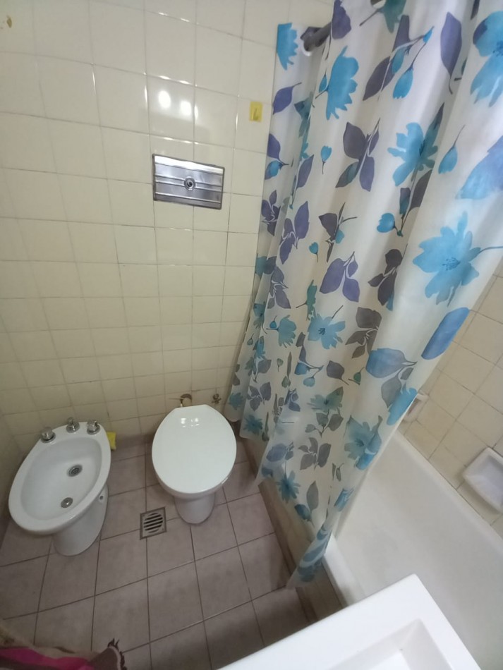 DEPARTAMENTO 1 AMB DIVISIBLE, AL CONTRAFRENTE C/ BALCON FRANCES - ZONA: MACROCENTRO