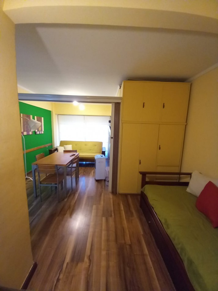 DEPARTAMENTO 1 AMB DIVISIBLE, AL CONTRAFRENTE C/ BALCON FRANCES - ZONA: MACROCENTRO