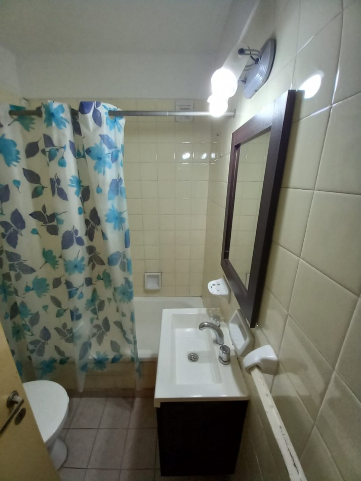 DEPARTAMENTO 1 AMB DIVISIBLE, AL CONTRAFRENTE C/ BALCON FRANCES - ZONA: MACROCENTRO