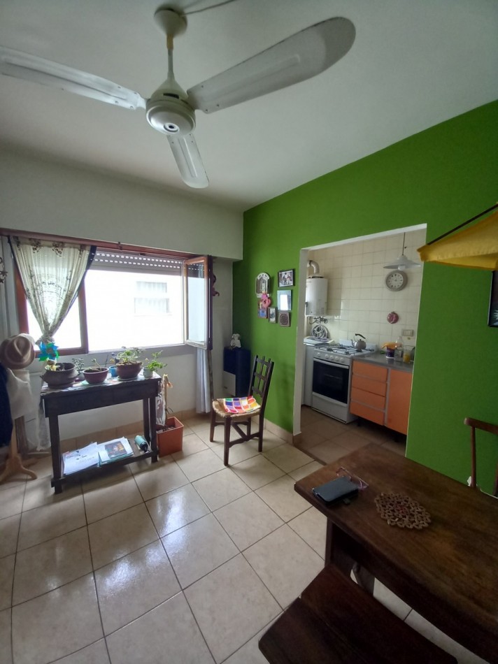 DEPARTAMENTO 2 AMB. AL CONTRAFRENTE CON ESPACIO DE COCHERA - ZONA: BARRIO CONSTITUCION