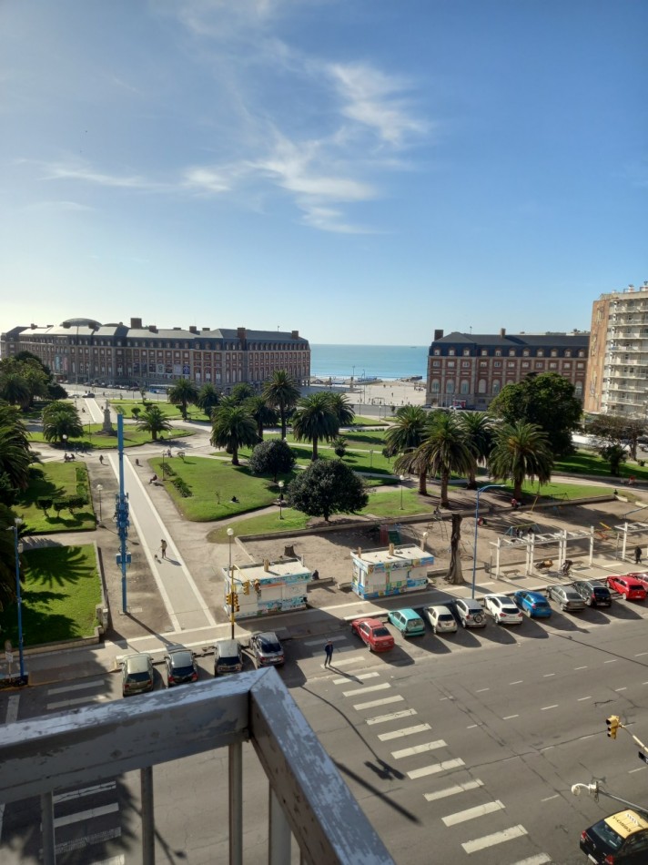 DEPARTAMENTO 3 AMB CON DEP. DE SERV., AL FRENTE CON VISTA A LA PLAZA COLON Y AL MAR - AV. COLON Y TUCUMAN
