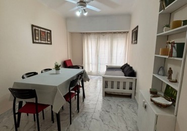 DPTO 3 AMB A LA CALLE CON BALCON SALIENTE - ZONA: CENTRO