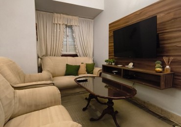 DEPARTAMENTO 4 AMB CON DEPENDENCIA, AL CONTRAFRENTE, EN EDIFICIO APTO PROFESIONAL - ZONA: CENTRO