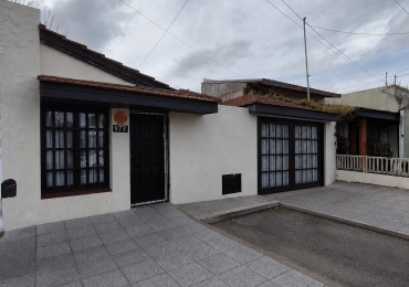 CASA 4 AMB.,CON PATIO Y GARAGE, MAS DEPTO 2 AMB CON PATIO - ZONA: PERALTA RAMOS OESTE